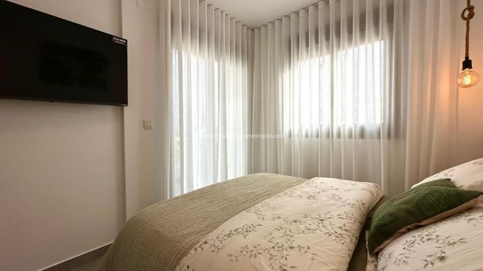 Image No.8-2 Bed Apartment for sale