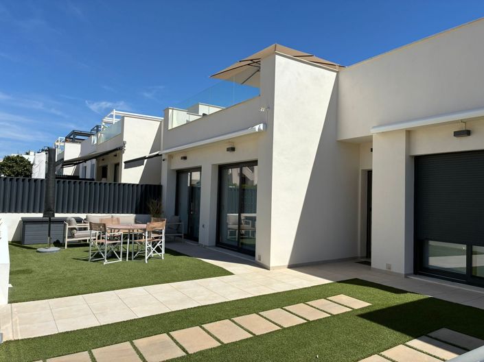 Image No.5-3 Bed Villa for sale