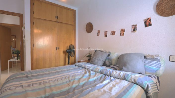 Image No.10-2 Bed Bungalow for sale