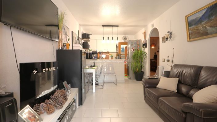 Image No.2-2 Bed Bungalow for sale