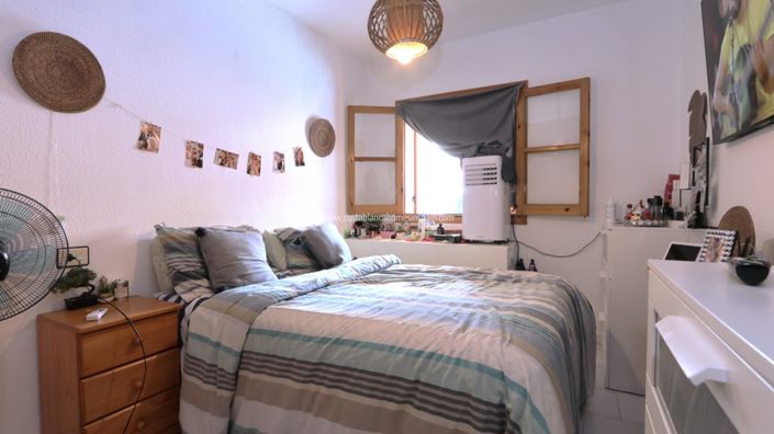 Image No.8-2 Bed Bungalow for sale