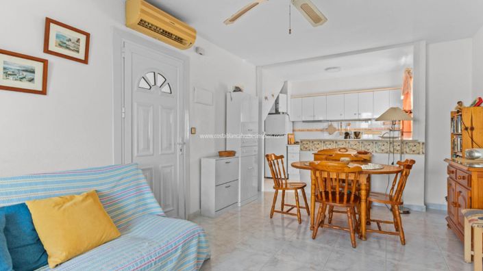 Image No.2-2 Bed Bungalow for sale