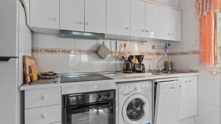 Image No.6-2 Bed Bungalow for sale