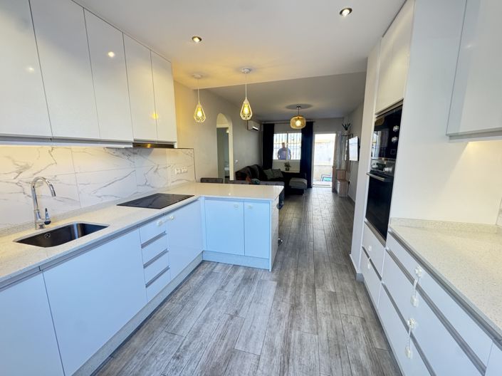 Image No.5-2 Bed Apartment for sale