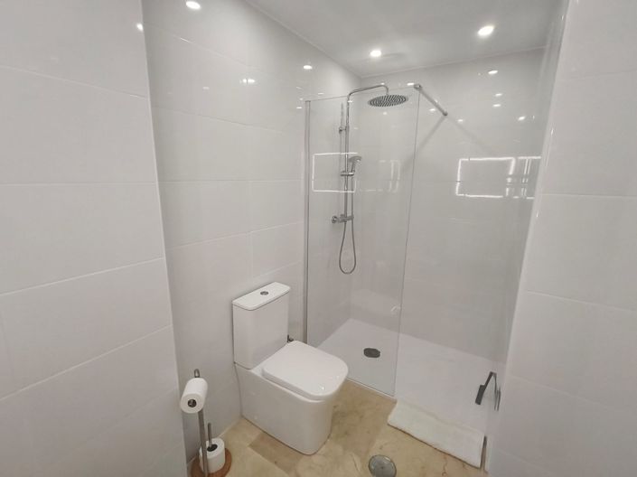 Image No.13-2 Bed Apartment for sale