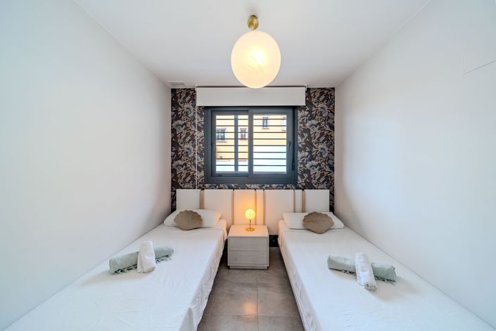 Image No.17-2 Bed Apartment for sale