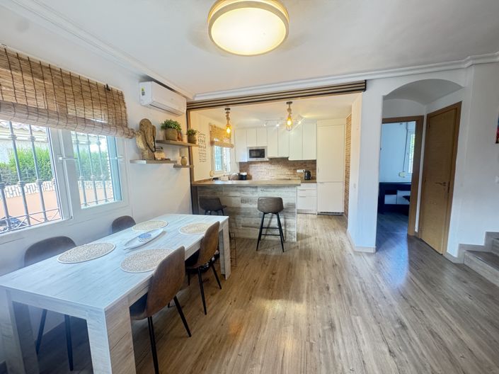 Image No.6-4 Bed Townhouse for sale