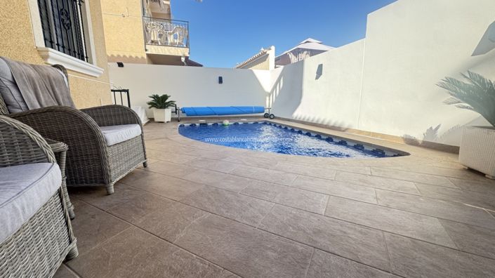 Image No.33-Propriété de 4 chambres à vendre à Villamartin