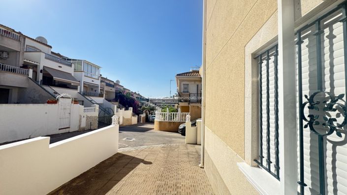 Image No.4-Propriété de 4 chambres à vendre à Villamartin