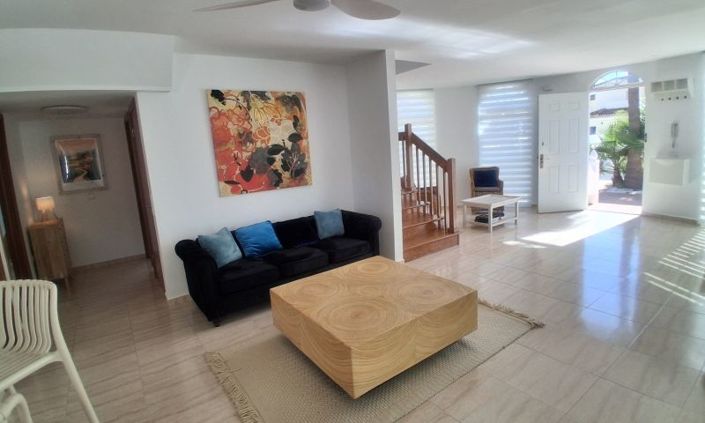 Image No.40-4 Bed Property for sale