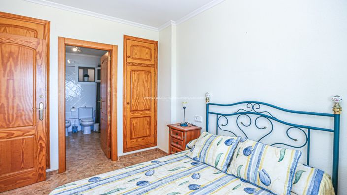 Image No.29-3 Bed Apartment for sale