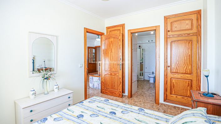 Image No.30-3 Bed Apartment for sale