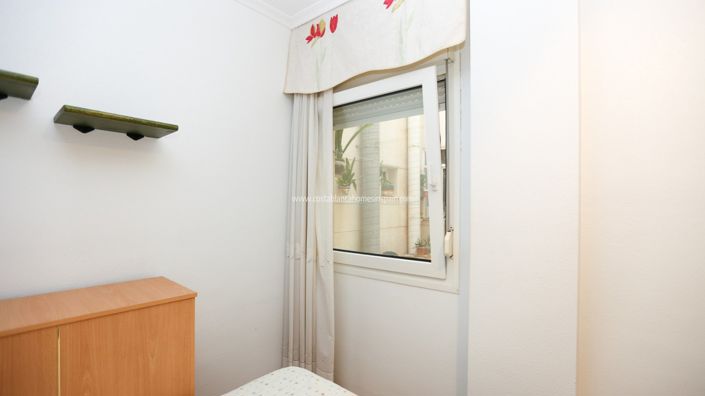 Image No.9-3 Bed Apartment for sale