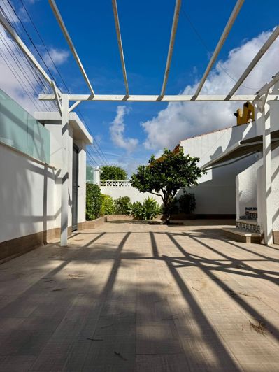 Image No.13-2 Bed Property for sale