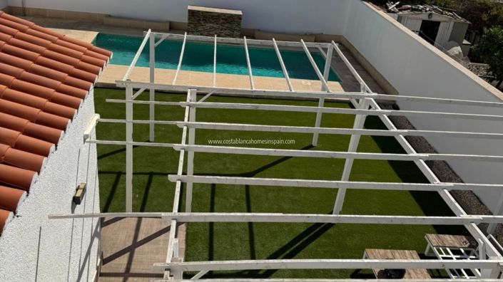 Image No.16-2 Bed Property for sale