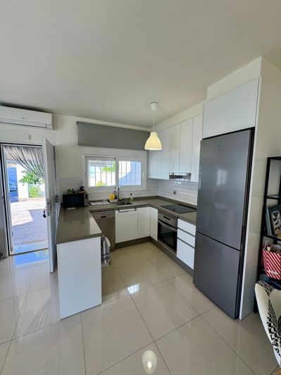 Image No.4-2 Bed Property for sale