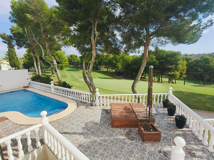 Image No.1-5 Bed Villa for sale
