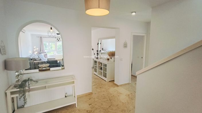 Image No.12-5 Bed Villa for sale