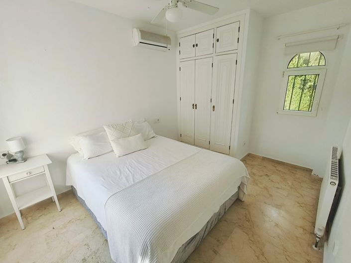 Image No.21-5 Bed Villa for sale