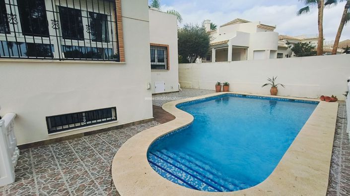 Image No.31-5 Bed Villa for sale