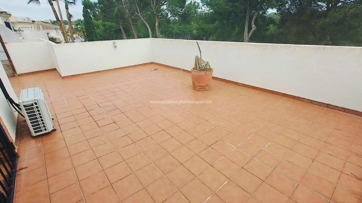 Image No.35-5 Bed Villa for sale