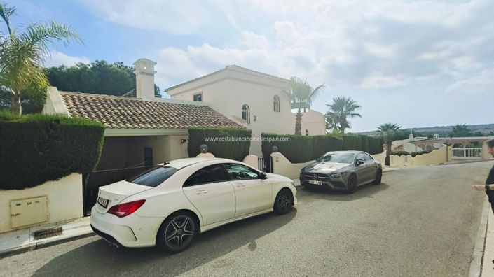 Image No.36-5 Bed Villa for sale