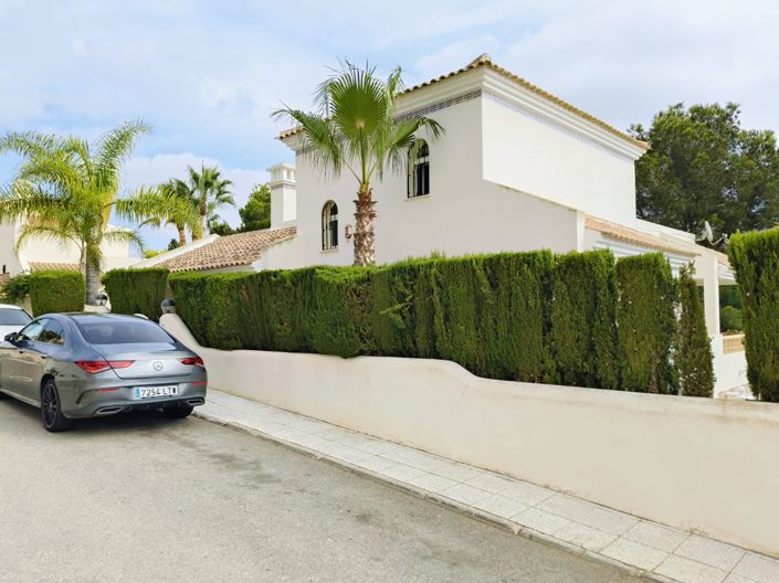 Image No.6-5 Bed Villa for sale