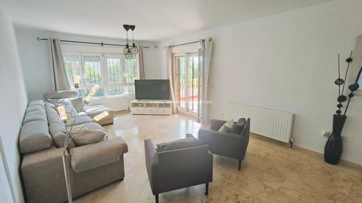 Image No.8-5 Bed Villa for sale