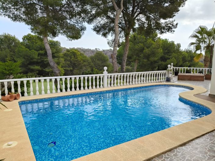 Image No.9-5 Bed Villa for sale