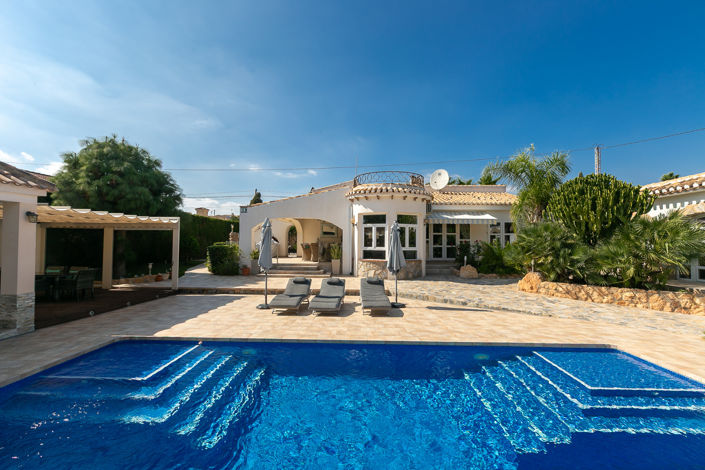 Image No.1-Villa de 6 chambres à vendre à Campoamor
