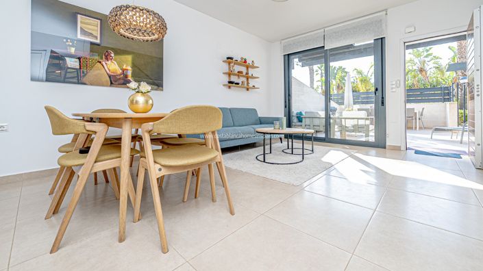 Image No.10-3 Bed Townhouse for sale