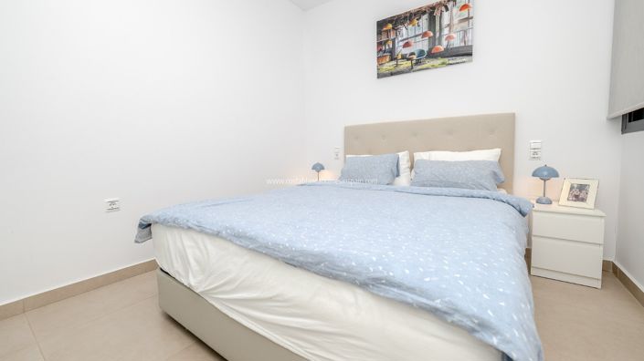 Image No.16-3 Bed Townhouse for sale