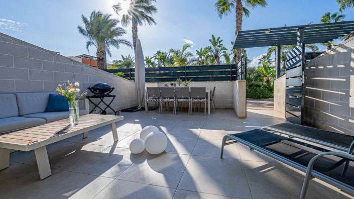 Image No.34-3 Bed Townhouse for sale