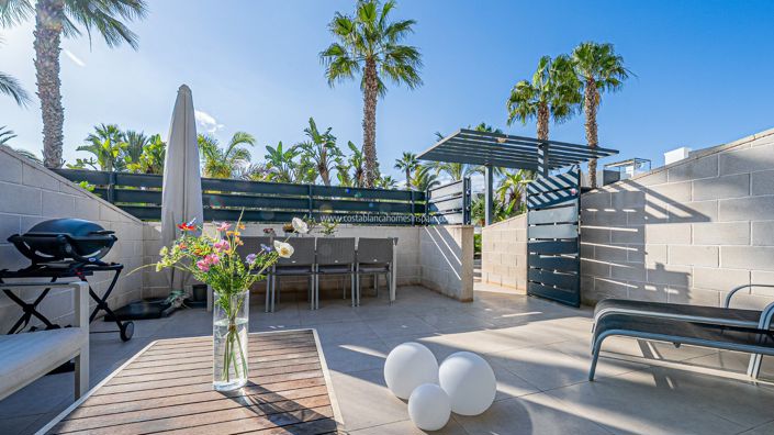 Image No.35-3 Bed Townhouse for sale