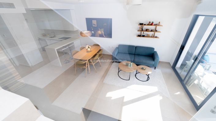 Image No.8-3 Bed Townhouse for sale