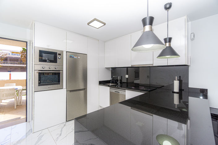 Image No.9-2 Bed Apartment for sale