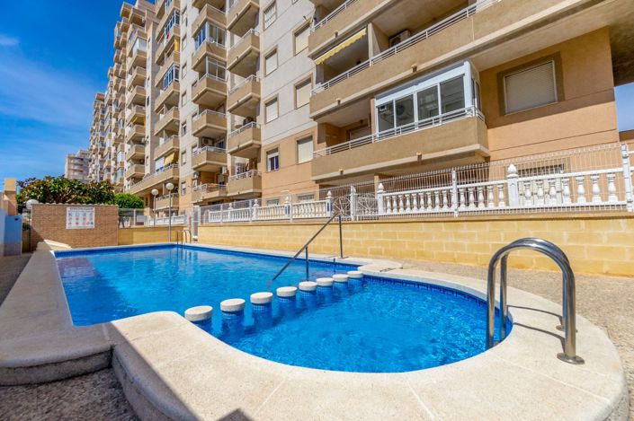 Image No.1-Appartement de 2 chambres à vendre à Torrevieja