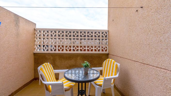 Image No.18-2 Bed Apartment for sale