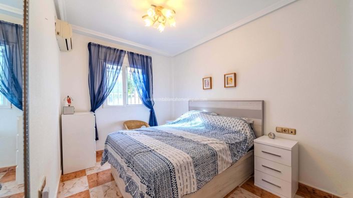 Image No.15-2 Bed Bungalow for sale