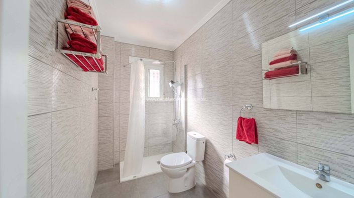 Image No.17-2 Bed Bungalow for sale