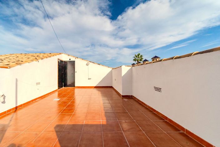 Image No.21-2 Bed Bungalow for sale