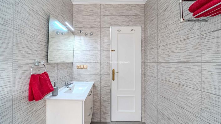 Image No.19-2 Bed Bungalow for sale