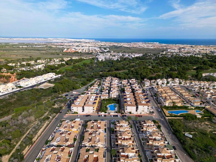 Image No.23-2 Bed Bungalow for sale