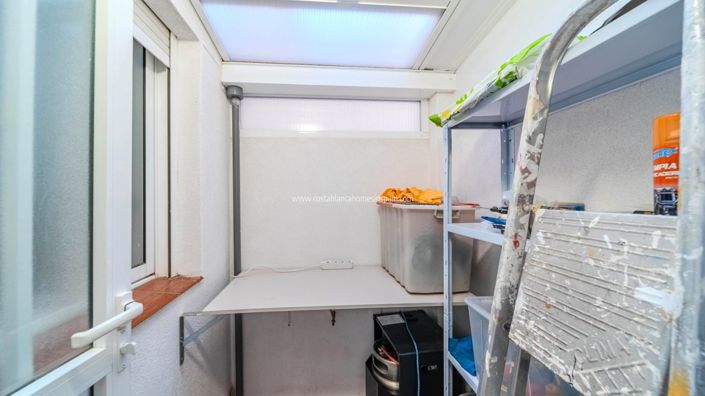 Image No.21-2 Bed Bungalow for sale