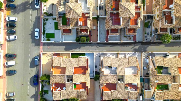 Image No.23-2 Bed Bungalow for sale