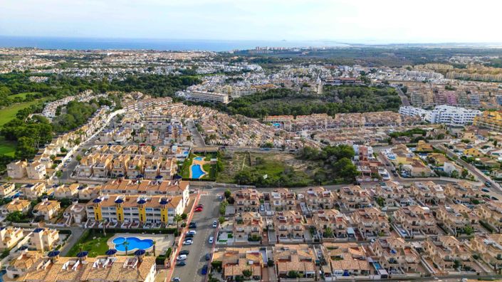 Image No.26-2 Bed Bungalow for sale