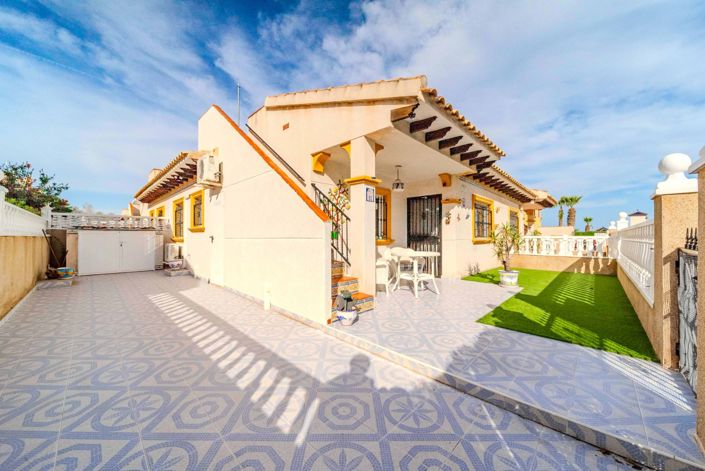 Image No.4-2 Bed Bungalow for sale