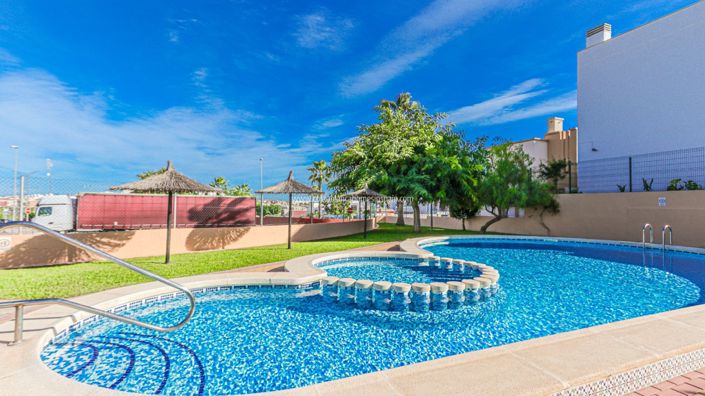 Image No.2-3 Bed Townhouse for sale