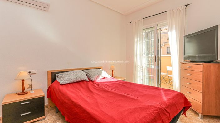 Image No.23-3 Bed Townhouse for sale