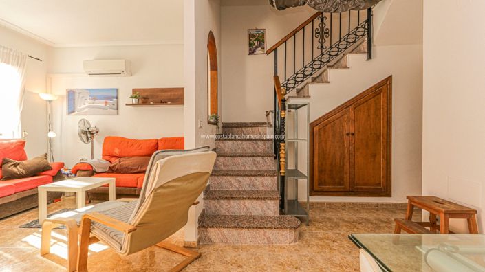 Image No.8-3 Bed Townhouse for sale